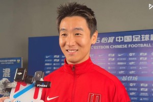 乐鱼体育下载-韦世豪：腰被撞了一下没事，希望球队一直赢下去