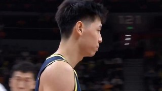 加盟广东首秀！崔永熙5中1得2分3板 单挑赵继伟后仰跳投+追身大帽
