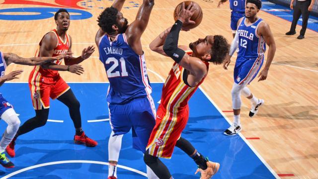 1623221134142061444.jpg trae-young-jole-embiid-sixers-hawks.jpg